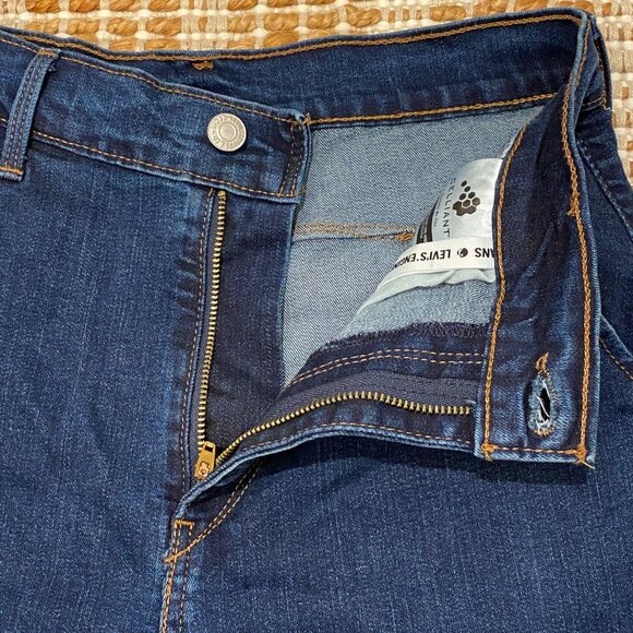 Authentic Levi's Red Tab LEJ Engineered Stretch Women's Jeans – W26 L26 - Picture 8 of 14